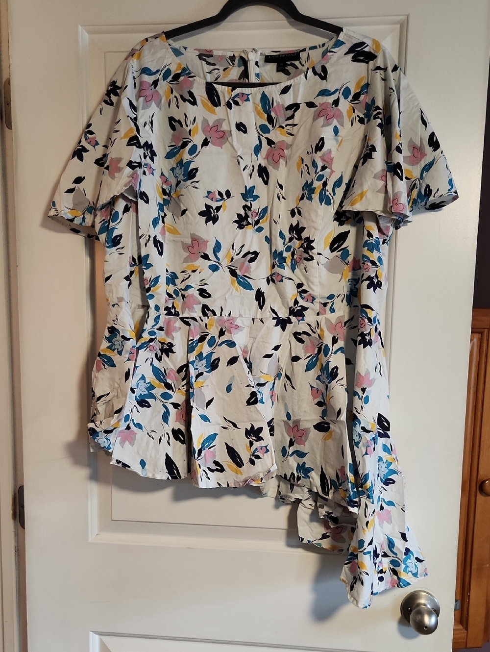 Lane Bryant White Floral Short-Sleeve Peplum Tunic